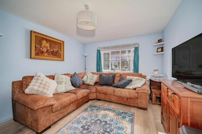 22 Adam Crescent Dundee-1.JPG