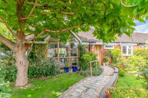 Riverside Gardens, Henley in Arden, Warwickshire, B95