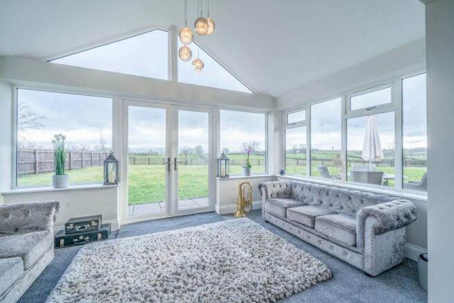 Stunning Garden Room