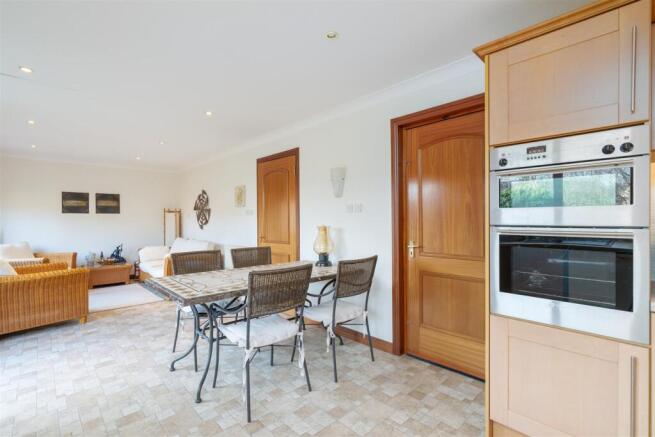 54a_bennecourt_drive-10.jpg