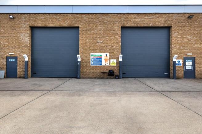 2023    2423 Gresham Road  STE 224042.jpg