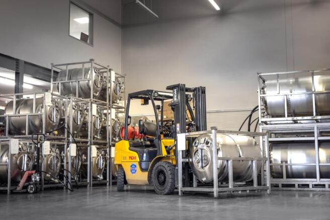 2023 941 Yeovil Road  Tank Beer  STE222417.png