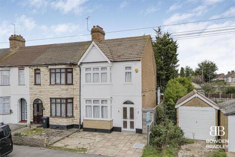 Clinton Crescent, Hainault