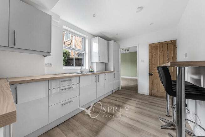 Kitchen/Breakfast...