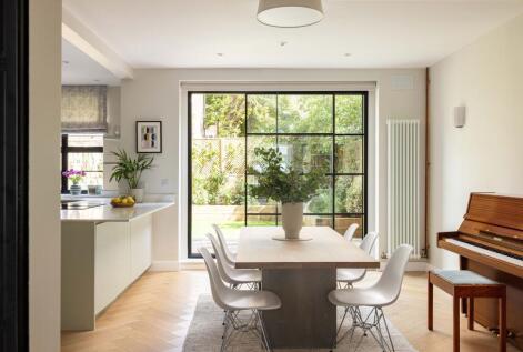 Howitt Road, London, NW3