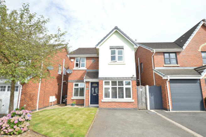 4 Bedroom Extended Detached House for Sale