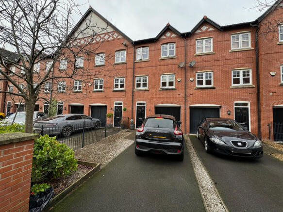 Three Bedroom Town House Property For Sale