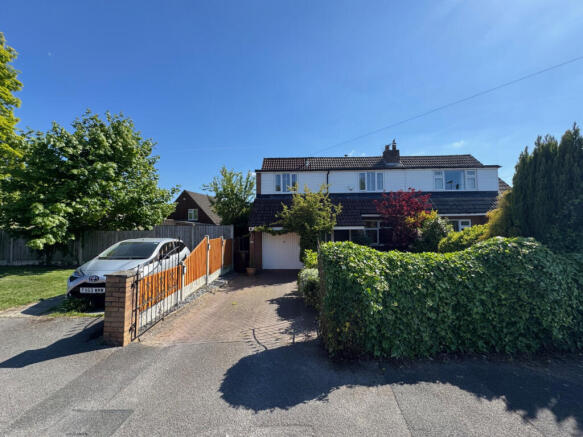 4 Bedroom Semi Detached Dormer Bungalow  for Sale