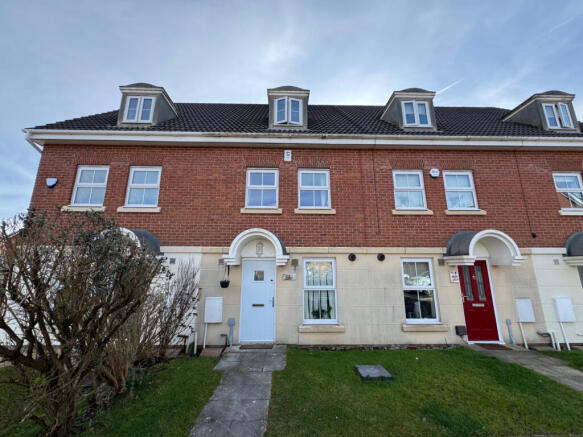Three Bedroom Three Story Terraced House For Sale