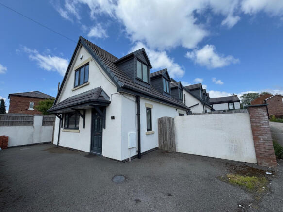 Three Bedroom Detached Family Home For Sale
