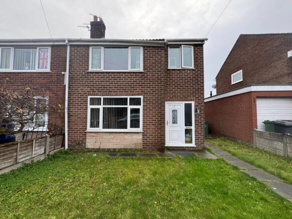3 bed semi-detached house for sale Trafford Road,