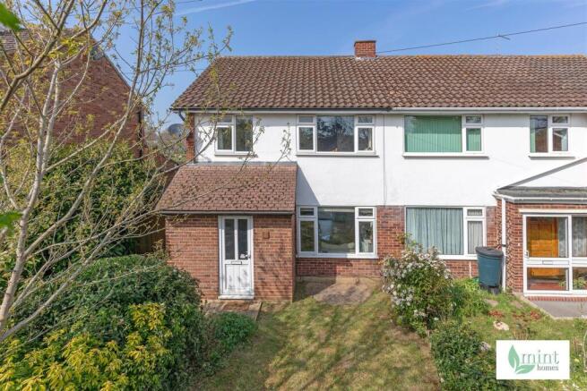 15__Engliff_Lane__Pyrford__Woking__Surrey__GU22_8S