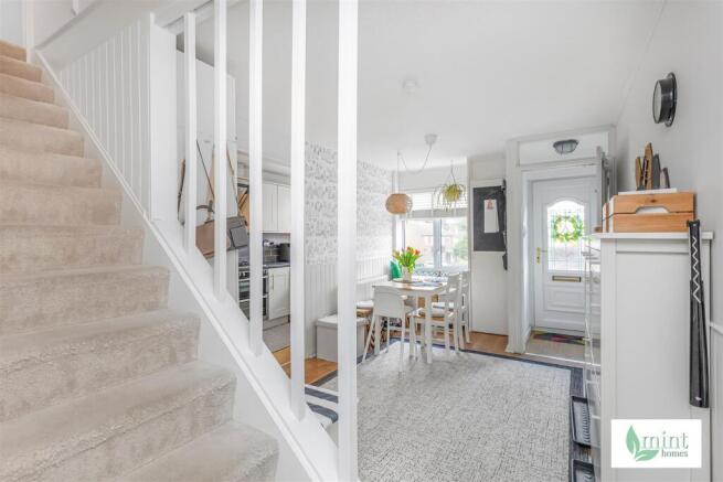 36_Windsor_Crt_Rd9.jpg