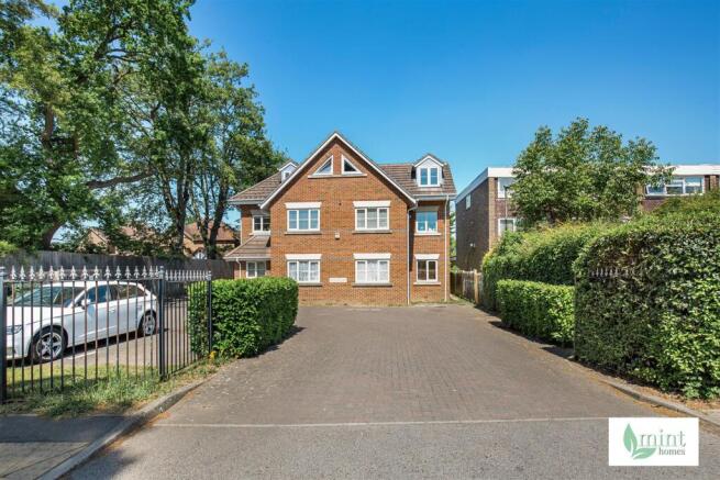 Mint_homes-7_littleton_place-tw17__15_.JPG