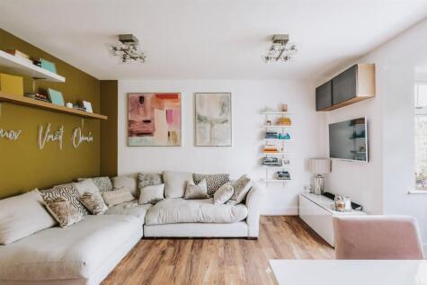 Brighton Road, Addlestone