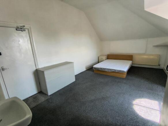 WhatsApp Image 2025-04-25 at 11.24.18 (3)