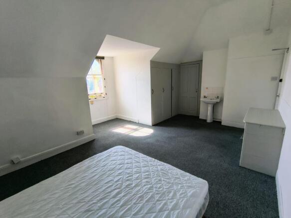 WhatsApp Image 2025-04-25 at 11.24.18 (1)