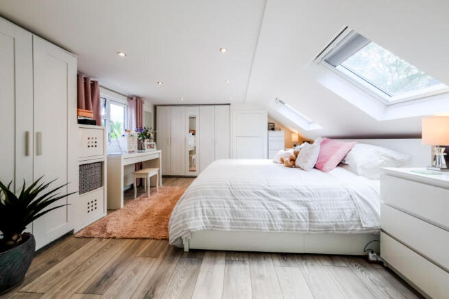 Bedroom 1 (1)