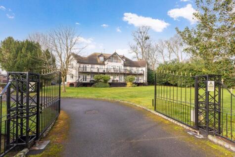 Court Road, Maidenhead, SL6