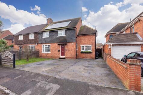 Stompits Road, Holyport, Maidenhead, SL6