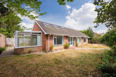 Stompits Road, Holyport, Maidenhead, SL6