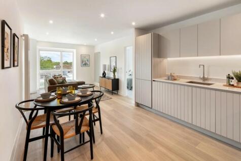 9 Seagull Lane, London, E16