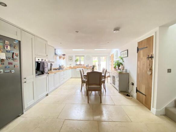 Kitchen/Dining Space