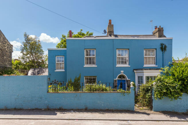 websize-Sky Blue Cottage © Michael Franke-0705.jpe