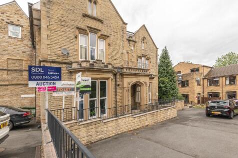 Redwing Crescent, Huddersfield, HD3
