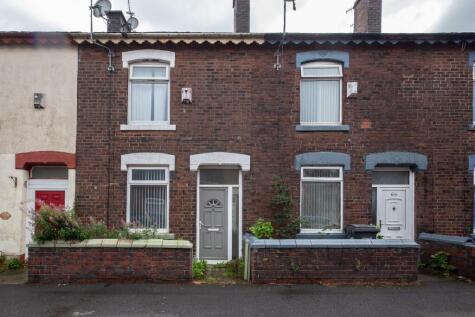 New Earth Street, Oldham, OL4