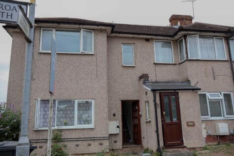 Oval Road South, Dagenham, RM10