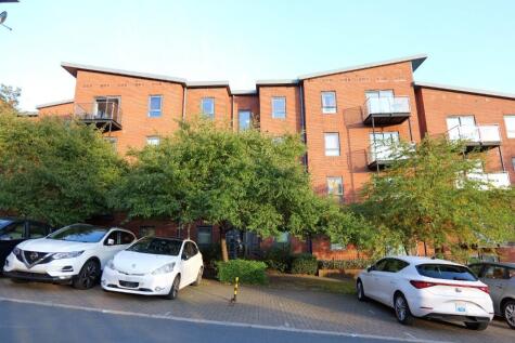 Bouverie Court, Leeds, LS9