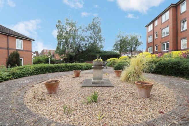 1 bedroom flat  for sale Hornchurch