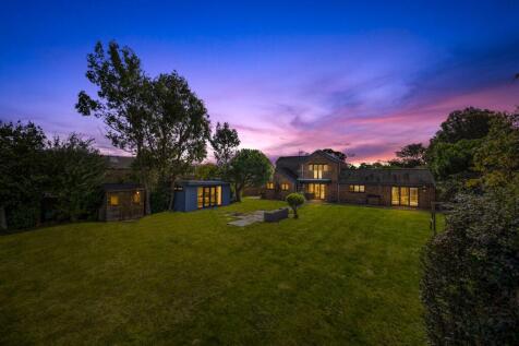 Wheatsheaf Road, Woodmancote, BN5