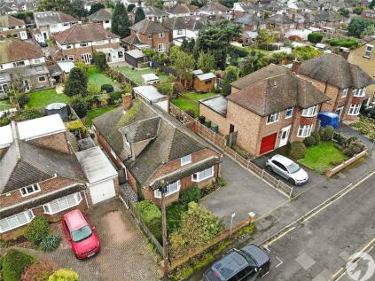 Pine Grove, Penenden Heath, Maidstone, Kent, ME14