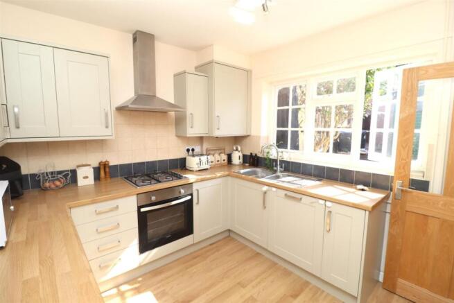 Kitchen.JPG