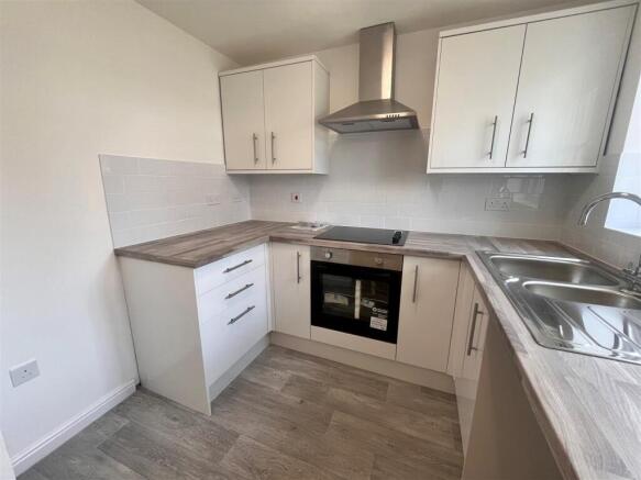 Kitchen1.jpg