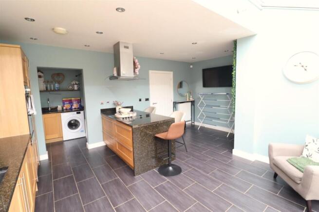 Breakfast kitchen.JPG