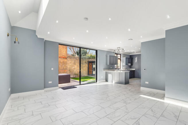 Dining | Kitchen