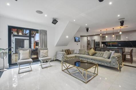 Ingram Way, Greenford, Middlesex, UB6