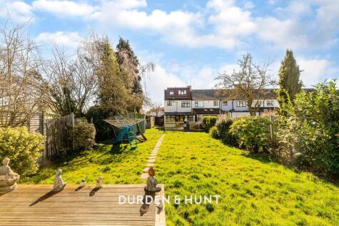 Harwood Avenue, Hornchurch, RM11