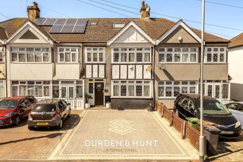 Grosvenor Road, Dagenham, RM8