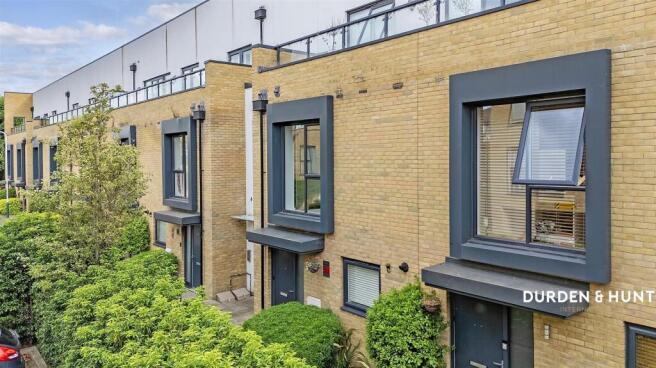 Charlock Close