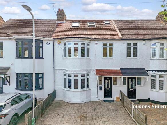 Lyndhurst Drive