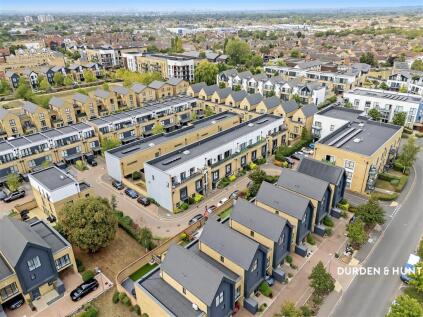 Charlock Close, Harold Wood, RM3