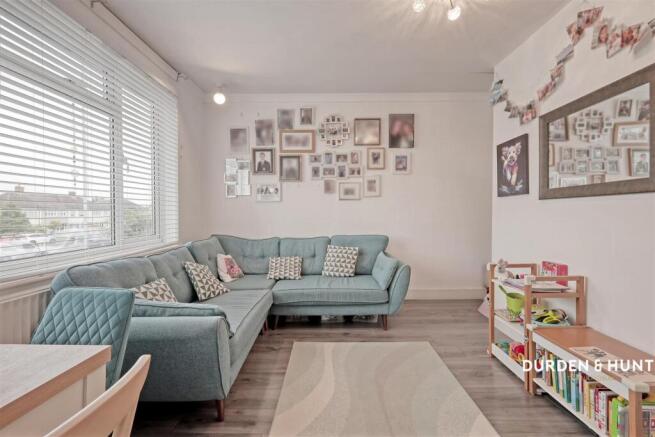 Southend Arterial Road