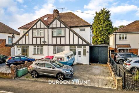 Hamilton Drive, Harold Wood, RM3