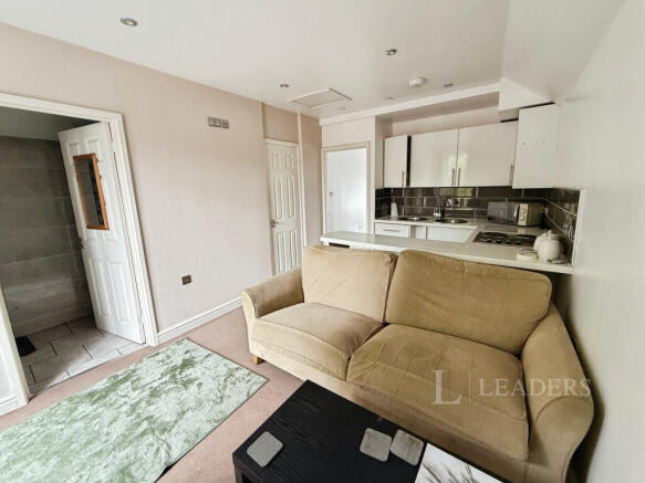 ec5c9c62--47FB-BEF4-