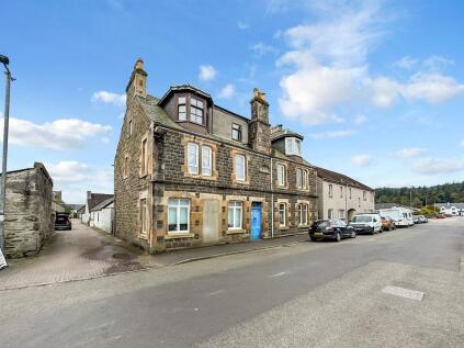 Top floor Flat 2/1 McLullich Buildings, Lorne Street, Lochgilphead, PA31 8LU