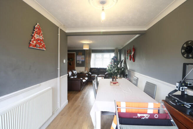 Living/Dining Roo...